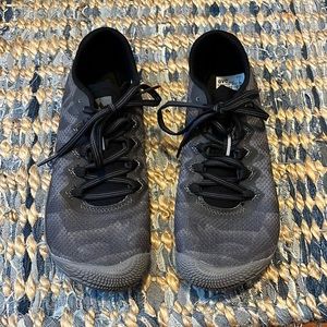 NWOB Merrell barefoot Vibram shoes Vapor Glove woman’s 7